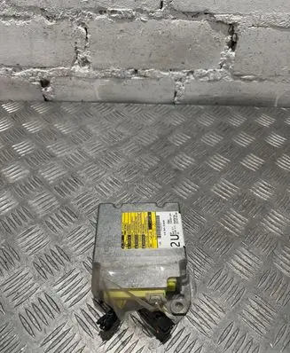 Toyota Avensis T250 Airbag control unit/module 8917005190
