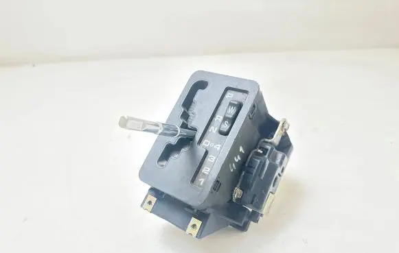 Mercedes-Benz E AMG W210 Gear shifter/selector A1402670737 51134400