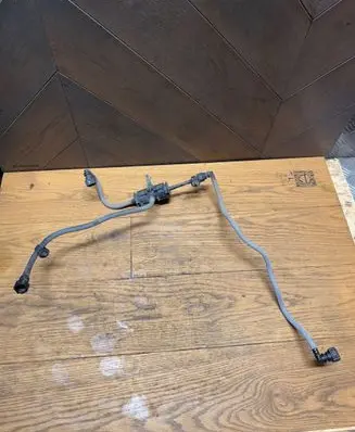 Opel Corsa F Fuel injector supply line/pipe 