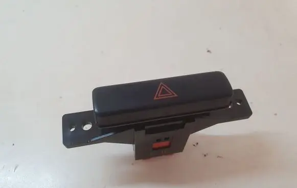 Suzuki Grand Vitara II Hazard light switch SP222