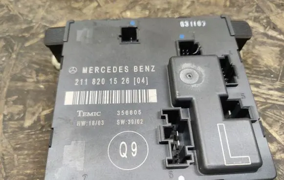 Mercedes-Benz E W211 Door control unit/module 2118201626