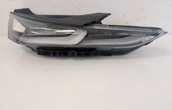 Hyundai Santa Fe LED Daytime headlight 92208S