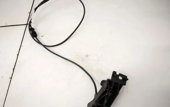 Renault Megane II Engine bonnet (hood) release handle