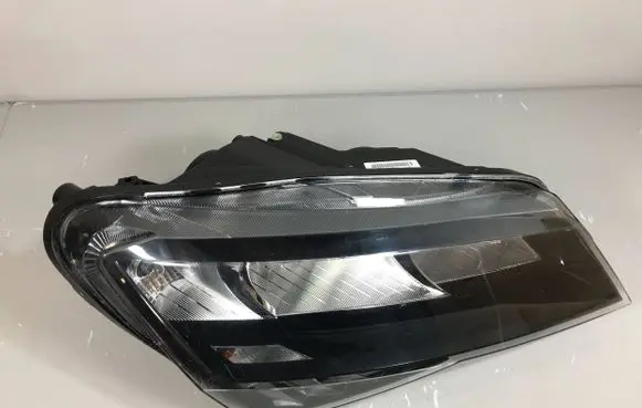 Skoda Superb B8 (3V) Headlight/headlamp 3V1941016 1EJ01193902