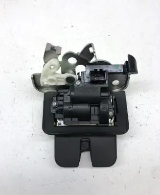 Audi A3 S3 8V Tailgate/trunk/boot lock/catch/latch 8R0827505