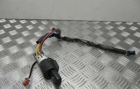 Citroen Xsara Ignition lock 9641551180 M4028