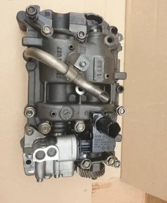 Audi Q5 SQ5 8R Oil pump 03L103537