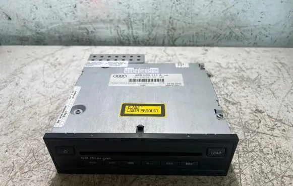 Audi A6 S6 C6 4F CD/DVD changer 4E0035111A 4E0910111E