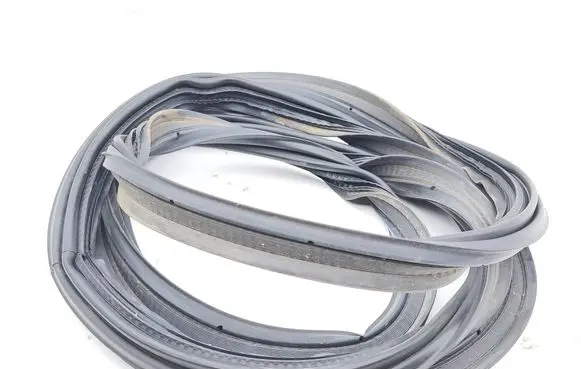 Toyota C-HR II Trunk rubber seal (body) 