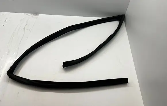 Jaguar XF X250 Front door rubber seal 