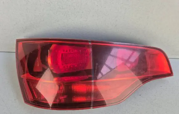 Audi Q7 4L Rear/tail lights 4L0945093