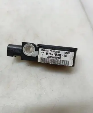 Ford Mondeo Mk III Airbag deployment crash/impact sensor 1S7T14B342AC