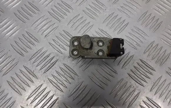 Skoda 105, 120 (742) Front door lock loop/hook striker 