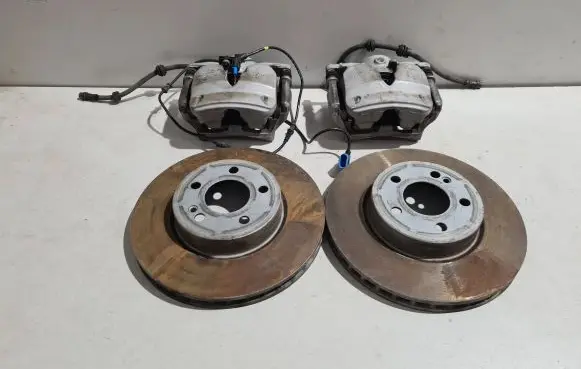 Mercedes-Benz C W205 Brake discs and calipers set A2054210181 A2054210281 A0004212512