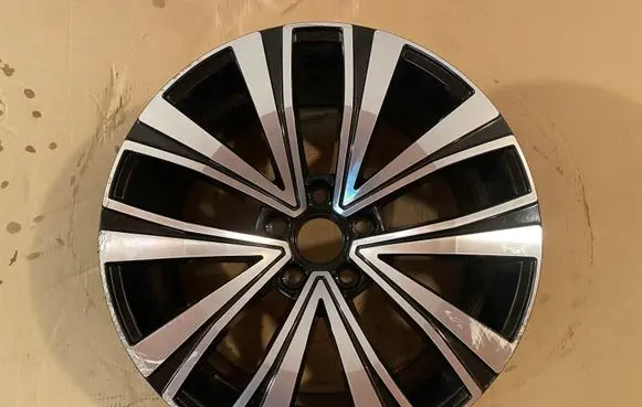 Volkswagen Arteon R18 alloy rim 3G8601025F