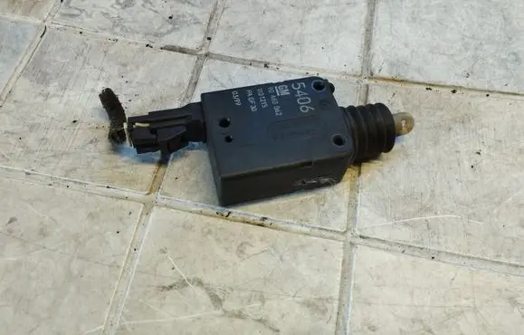 Opel Vectra B Central locking motor 90460062 1101215