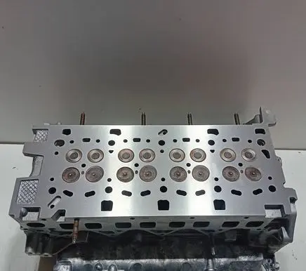 Nissan Navara D23 Engine head 110422750R 130c07155R