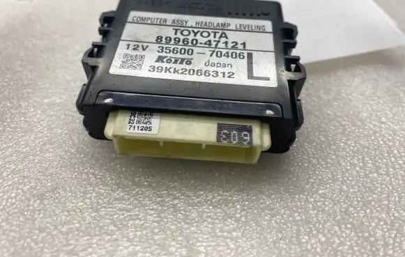 Toyota Prius (XW30) Light module LCM 8996047121