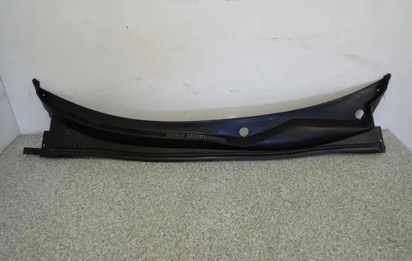 Hyundai Sonata Wiper trim