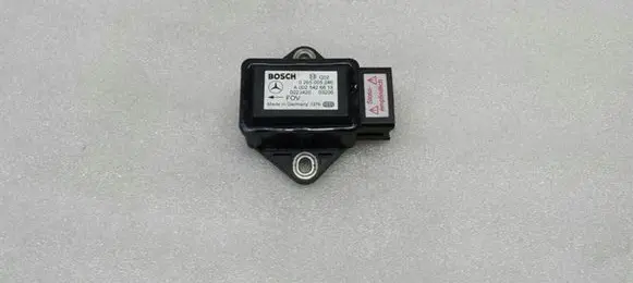 Mercedes-Benz E AMG W211 ESP acceleration yaw rate sensor A0025426618