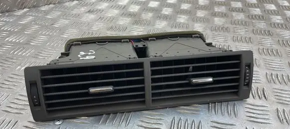 Audi A4 S4 B7 8E 8H Dash center air vent grill 8E0820951H