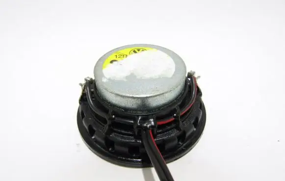 Volkswagen Touareg I Panel speaker 