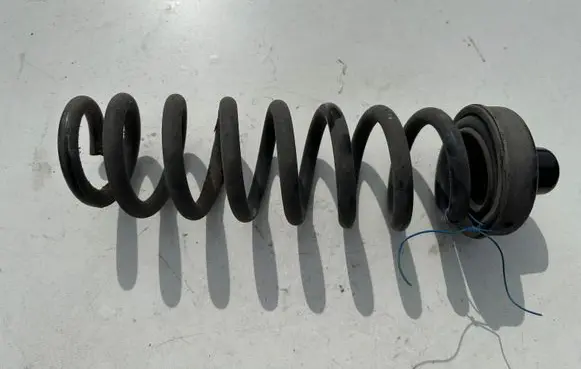 BMW 1 E81 E87 Rear coil spring