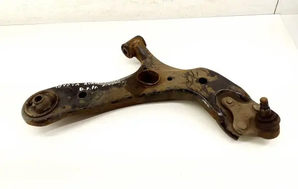Toyota Auris E180 Front lower control arm/wishbone