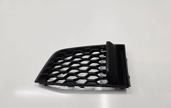 Audi TT TTS RS Mk3 8S Front bumper lower grill 8S0807681H