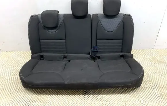Renault Clio IV Second row seats 
