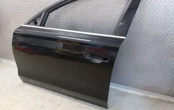 Audi A8 S8 D4 4H Front door