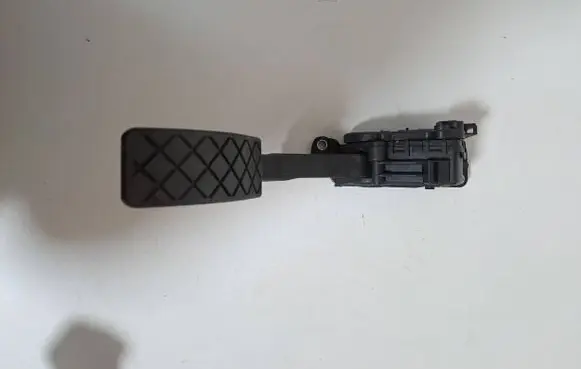 Volkswagen Polo V 6R Accelerator throttle pedal 6Q1721503M 6PV00849631