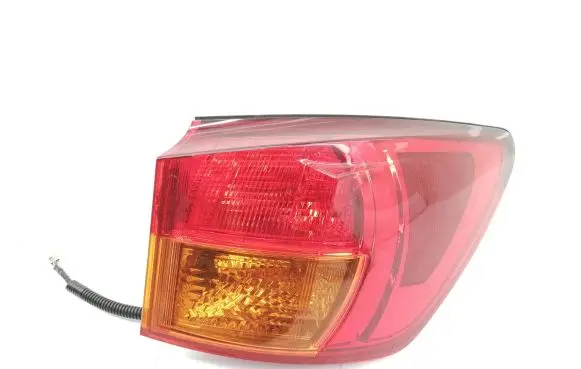Lexus IS 220D-250-350 Rear/tail lights