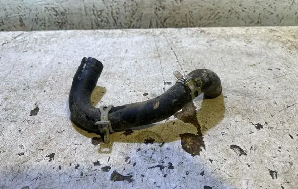 Volvo XC40 Engine coolant pipe/hose 32249388 8891064206