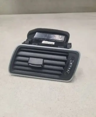 Volkswagen PASSAT B7 Dashboard side air vent grill/cover trim 3AC819701A S0911338J