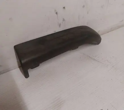 Front bumper splitter molding