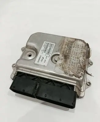 Alfa Romeo Giulietta Engine control unit/module 51926673 519266730 00519266730