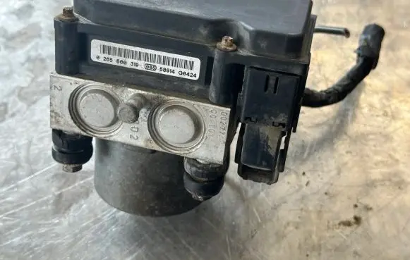 Nissan Micra ABS Pump 0265800319 0265231341
