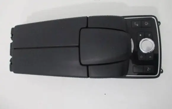 Mercedes-Benz E A207 Armrest A2129055801 A2129056101 105805718C