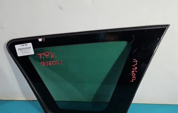 Peugeot 308 Rear side window IMPRK1396054