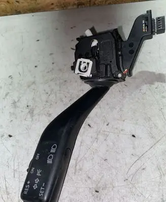 Volkswagen PASSAT B6 Indicator stalk 1K0953513A 01103501 10350133451911