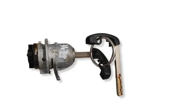 BMW 5 F10 F11 Front door lock (next to the handle) 