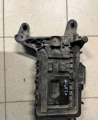 Volkswagen Golf Plus Battery tray 