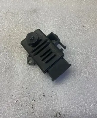 Volkswagen Transporter - Caravelle T5 Other relay 1Z0959772B