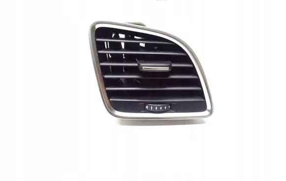 Audi Q3 8U Dashboard side air vent grill/cover trim 8U2820902C
