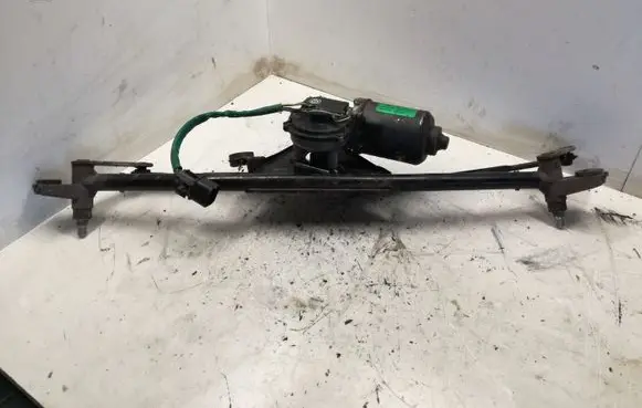 Hyundai Santa Fe Wiper motor 9811026200