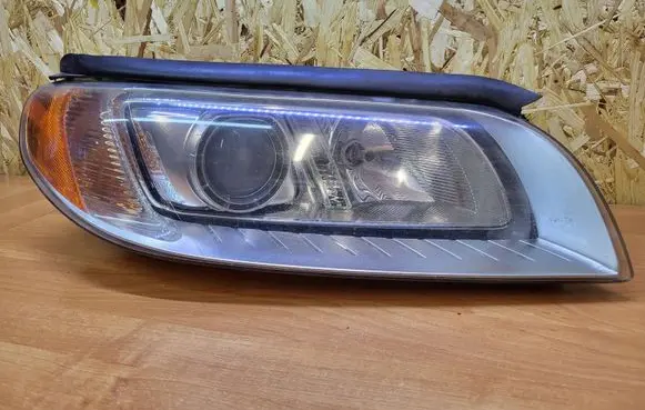 Volvo XC70 Headlight/headlamp 31214171 6337200000