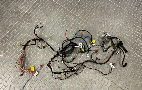Mercedes-Benz E W212 Panel wiring
