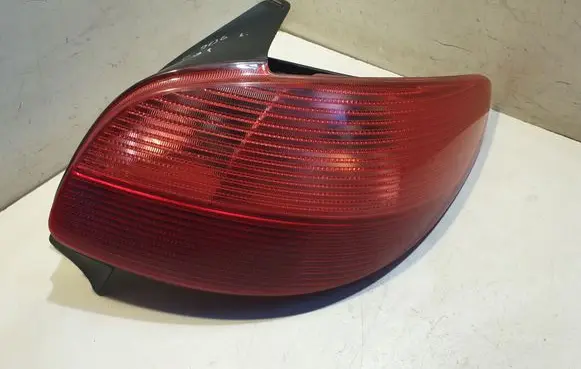 Peugeot 206 Rear/tail lights 2531D