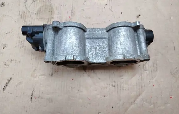 Subaru Outback Throttle body valve 0120000090